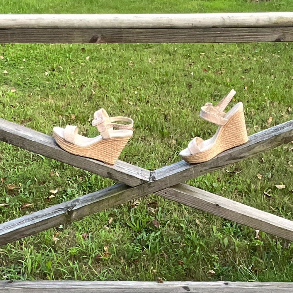 Marc Fisher Hipiee2 platform wedge espadrilles in light natural suede - Picture 2 of 13